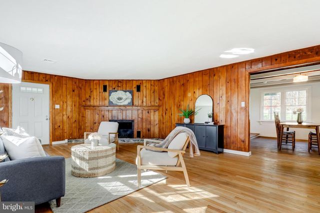 203 MENG RD, Schwenksville, PA 19473