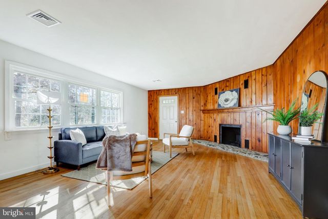 203 MENG RD, Schwenksville, PA 19473