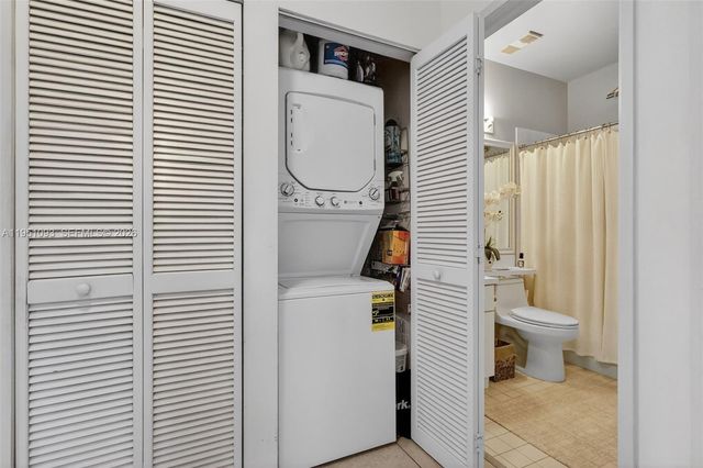 15505 N Miami Lakeway N 201, Miami Lakes, FL 33014