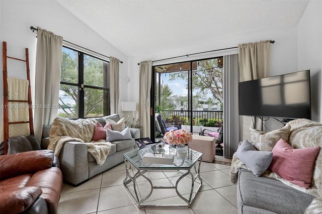 15505 N Miami Lakeway N 201, Miami Lakes, FL 33014