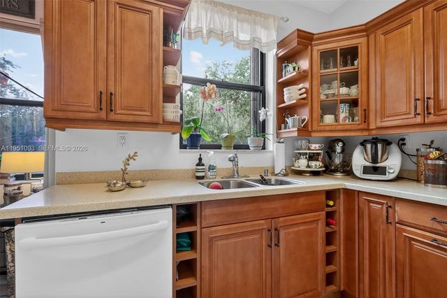 15505 N Miami Lakeway N 201, Miami Lakes, FL 33014