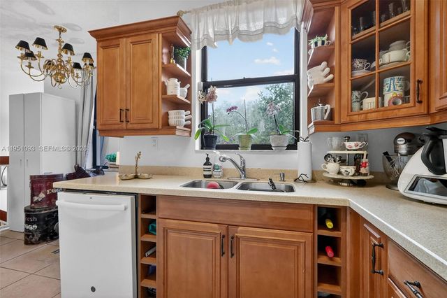 15505 N Miami Lakeway N 201, Miami Lakes, FL 33014