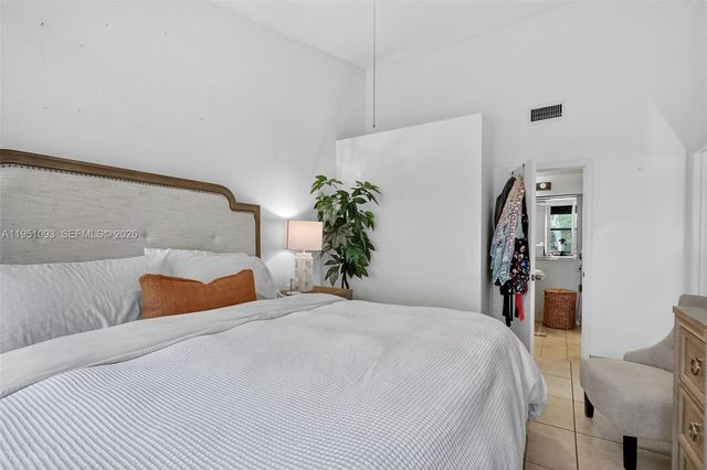 15505 N Miami Lakeway N 201, Miami Lakes, FL 33014