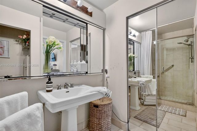 15505 N Miami Lakeway N 201, Miami Lakes, FL 33014