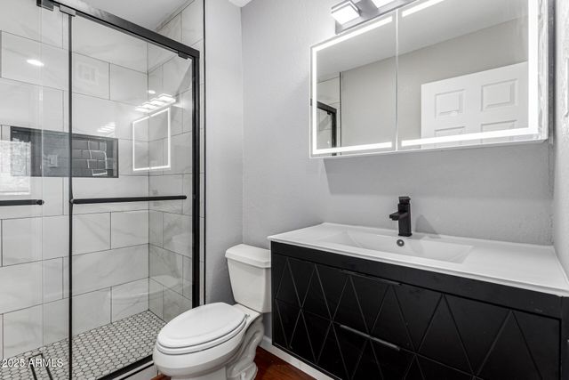 3810 N MARYVALE Parkway 2020, Phoenix, AZ 85031