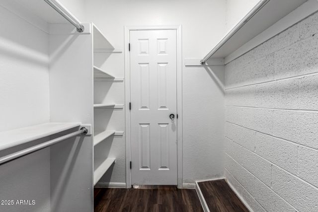 3810 N MARYVALE Parkway 2020, Phoenix, AZ 85031