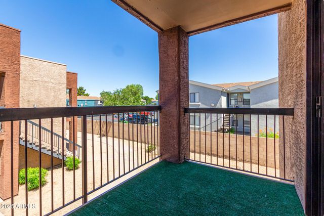 3810 N MARYVALE Parkway 2020, Phoenix, AZ 85031