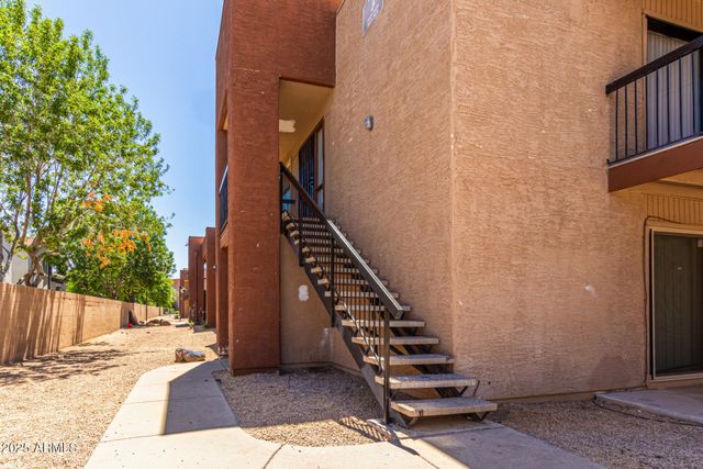 3810 N MARYVALE Parkway 2020, Phoenix, AZ 85031