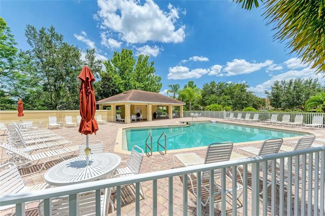 3810 82ND AVENUE CIRCLE E 106, Sarasota, FL 34243