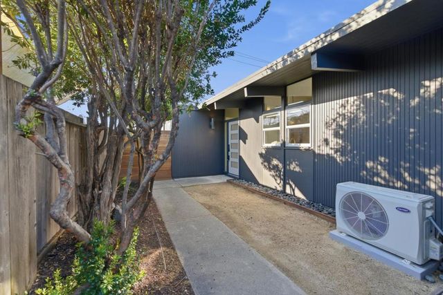 678 Connie Avenue, San Mateo, CA 94402