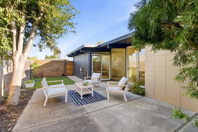 678 Connie Avenue, San Mateo, CA 94402