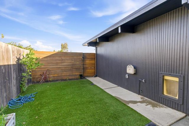 678 Connie Avenue, San Mateo, CA 94402