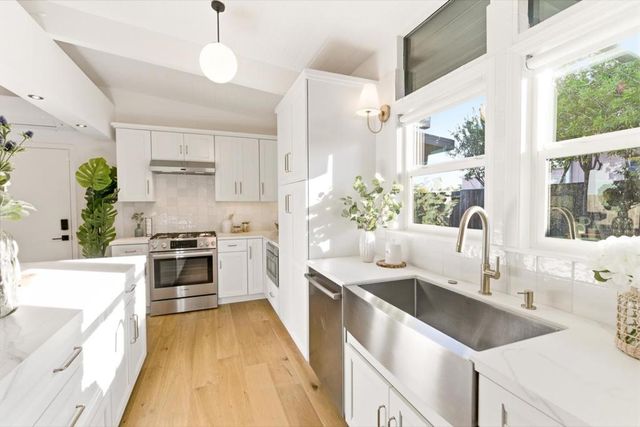 678 Connie Avenue, San Mateo, CA 94402