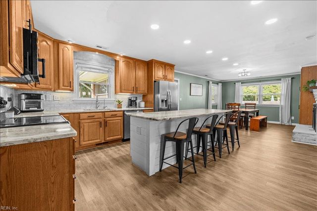 122 Ashley RD, Chesapeake, VA 23322