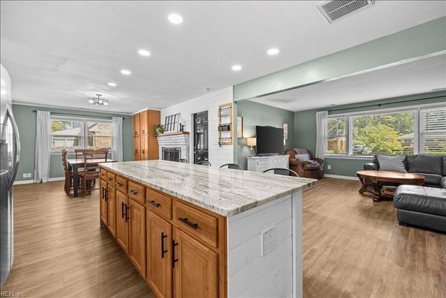 122 Ashley RD, Chesapeake, VA 23322