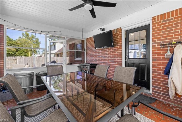 122 Ashley RD, Chesapeake, VA 23322