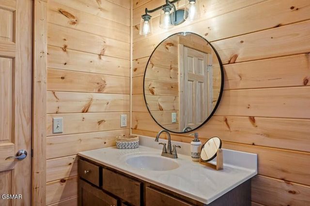 2109 Bluff Ridge Road, Sevierville, TN 37876