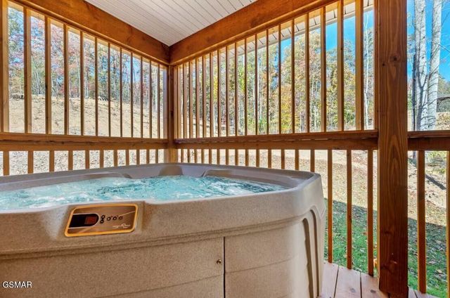 2109 Bluff Ridge Road, Sevierville, TN 37876