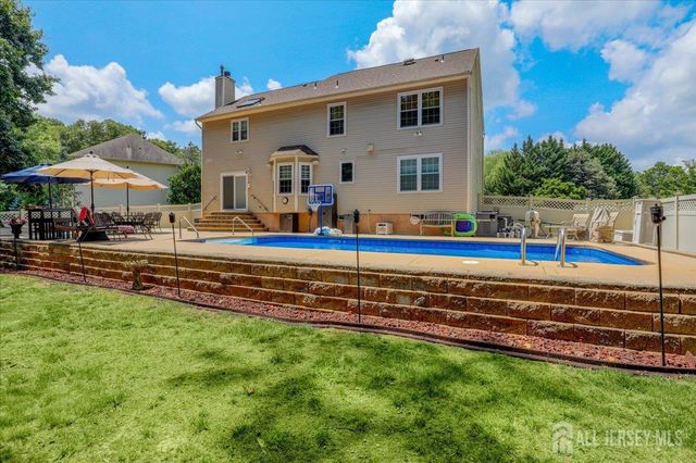 45 Woodruff Drive, Old Bridge, NJ 07747
