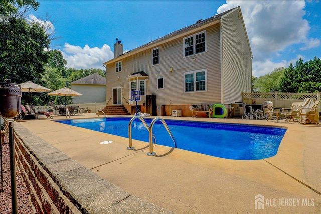 45 Woodruff Drive, Old Bridge, NJ 07747