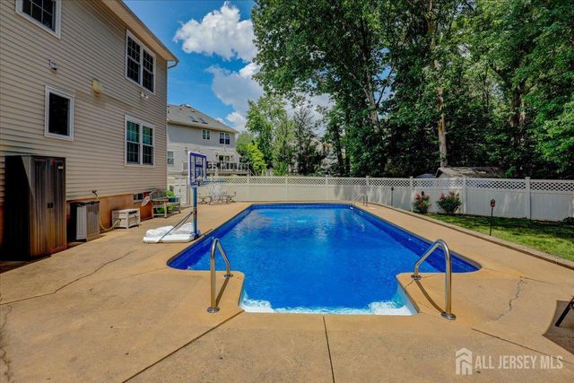 45 Woodruff Drive, Old Bridge, NJ 07747