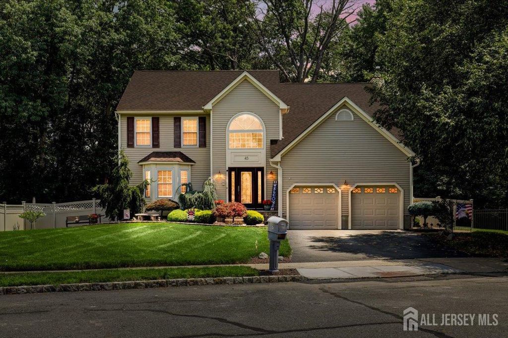 45 Woodruff Drive, Old Bridge, NJ 07747