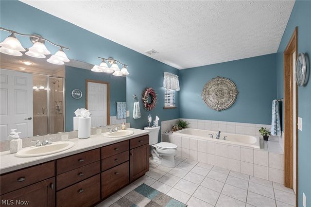 3669 Sharon Copley, Medina, OH 44256