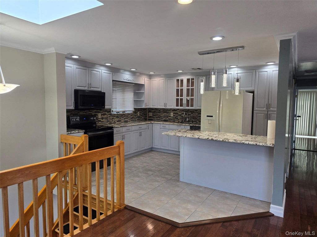 2444 Motor Parkway, Ronkonkoma, NY 11779