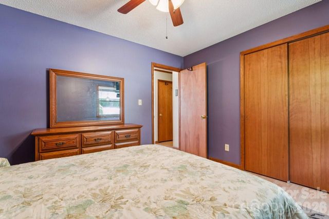 918 Pinehaven Drive, New London, NC 28127