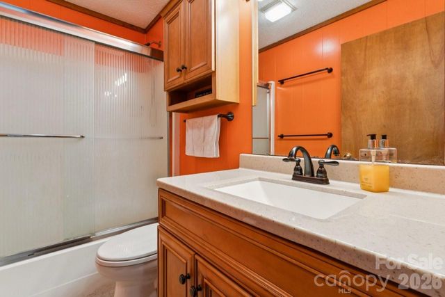 918 Pinehaven Drive, New London, NC 28127