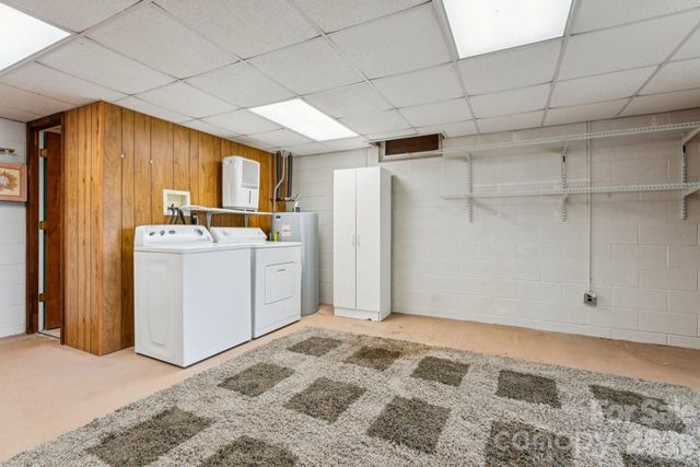 918 Pinehaven Drive, New London, NC 28127