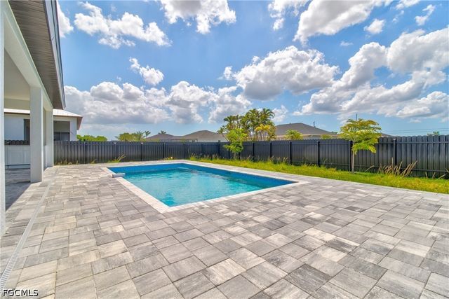 1026 Nelson RD N, Cape Coral, FL 33993