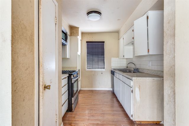 421 Smith Avenue, Everman, TX 76140