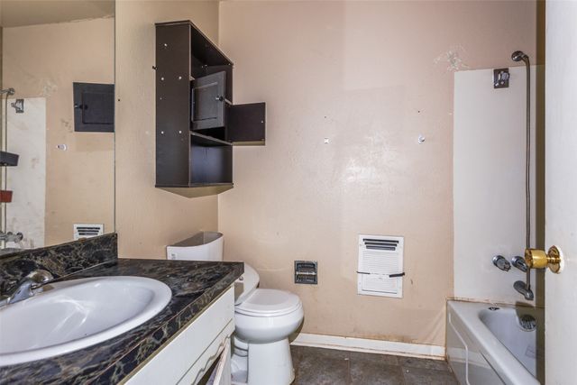 421 Smith Avenue, Everman, TX 76140