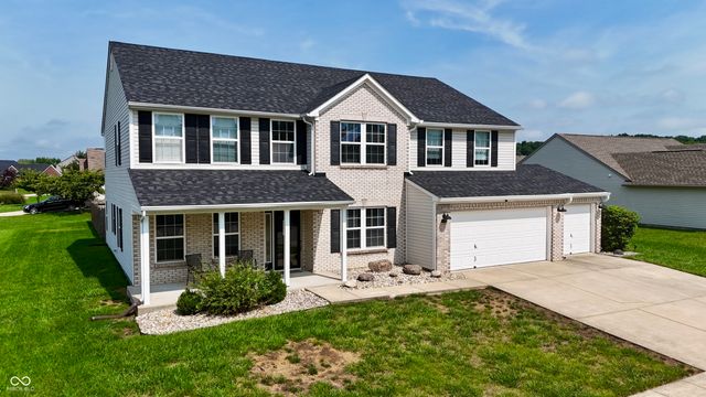 8330 Balmoral Lane, Avon, IN 46123