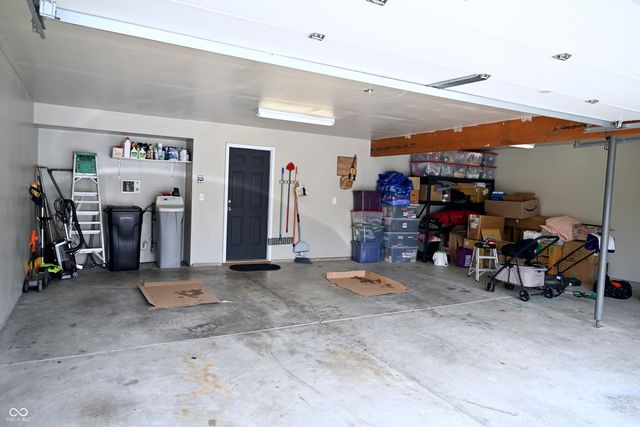 8330 Balmoral Lane, Avon, IN 46123