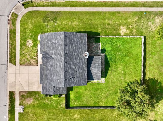 8330 Balmoral Lane, Avon, IN 46123