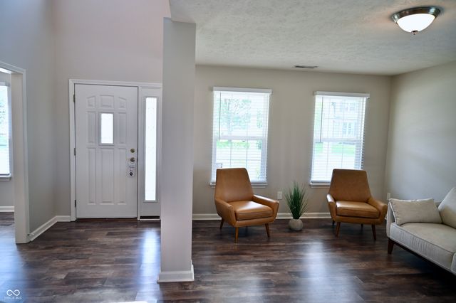 8330 Balmoral Lane, Avon, IN 46123