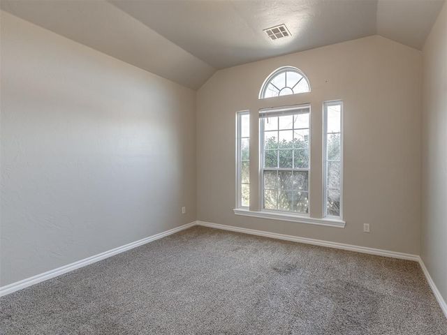 940 NE 28th Street, Moore, OK 73160