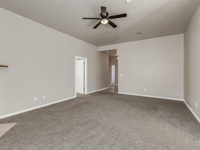 940 NE 28th Street, Moore, OK 73160