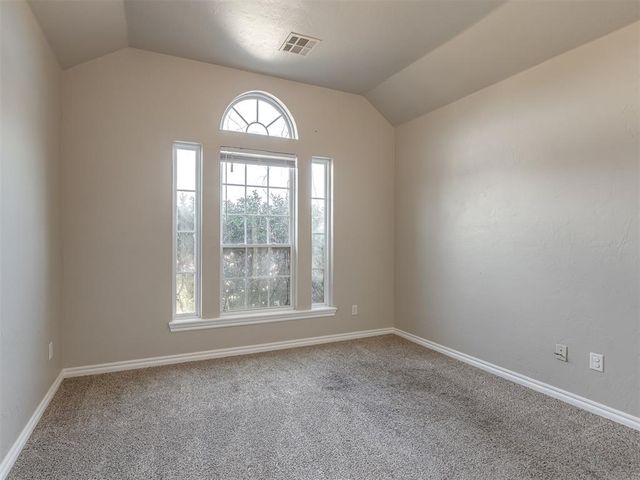 940 NE 28th Street, Moore, OK 73160