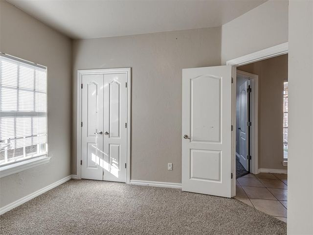 940 NE 28th Street, Moore, OK 73160