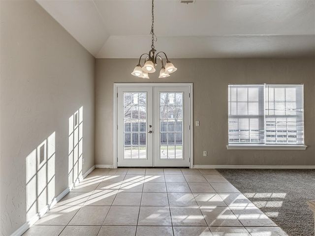 940 NE 28th Street, Moore, OK 73160