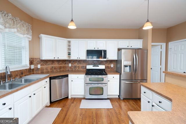 12043 Olmstead Drive, Fayetteville, GA 30215