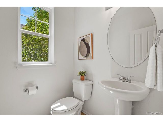 6021 S Irvington Ct, Aurora, CO 80016