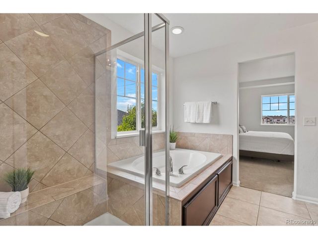 6021 S Irvington Ct, Aurora, CO 80016