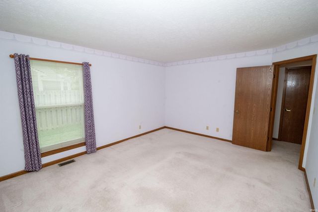 827 Sussex Court, Lafayette, IN 47909