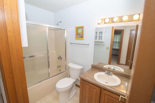 827 Sussex Court, Lafayette, IN 47909
