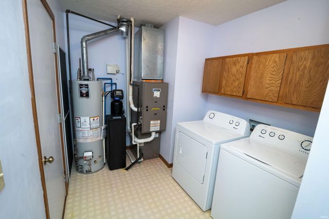 827 Sussex Court, Lafayette, IN 47909