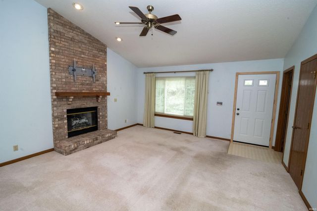 827 Sussex Court, Lafayette, IN 47909